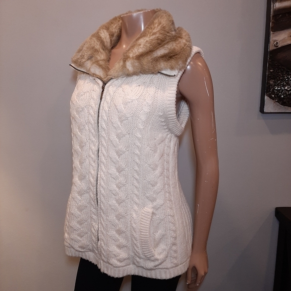 💠EIVISSA Reversible Faux Fur Vest Cable Ribbed Knit Zip Front Winter Sweater - Picture 5 of 15